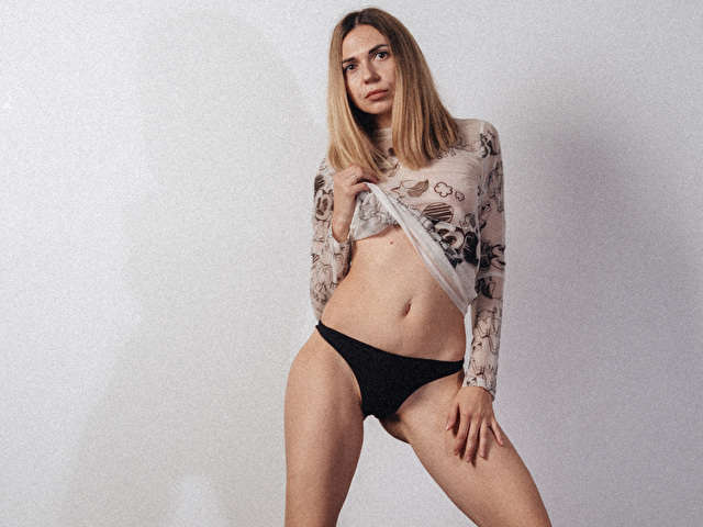 KIRANIGH free sexy photo