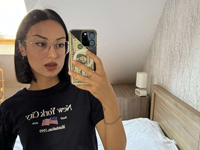 SSONYASHINE free sexy photo