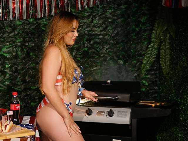 TIFANYHARRIS free sexy photo