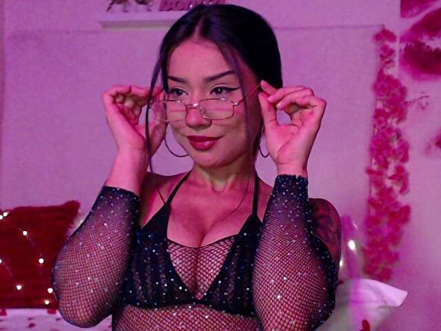 IVANNAAMELIE free sexy photo