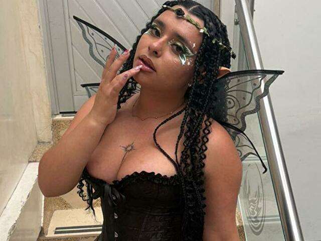LOREMADAMS free sexy photo