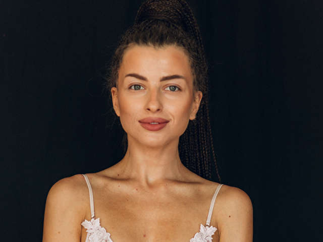 SUNNYLUXE free sexy photo
