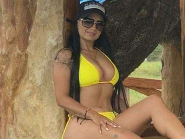 EMIILY free sexy photo