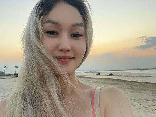 LIACHOI333 free sexy photo