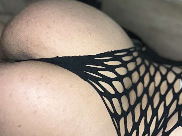 DENNERYS20 free sexy photo