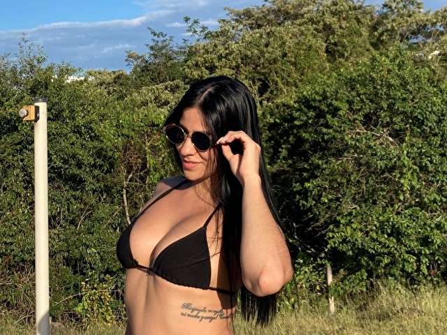 AMAIACOPER free sexy photo