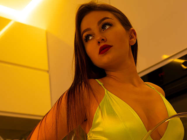 DONNA free sexy photo