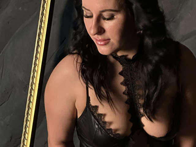 JULIYAMAYER free sexy photo