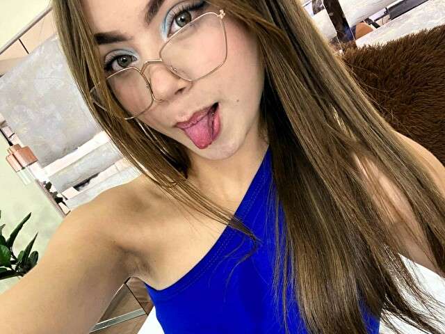 AMBERROUSS free sexy photo