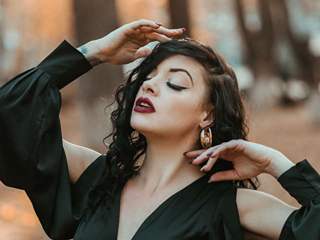 LILILOWE free sexy photo