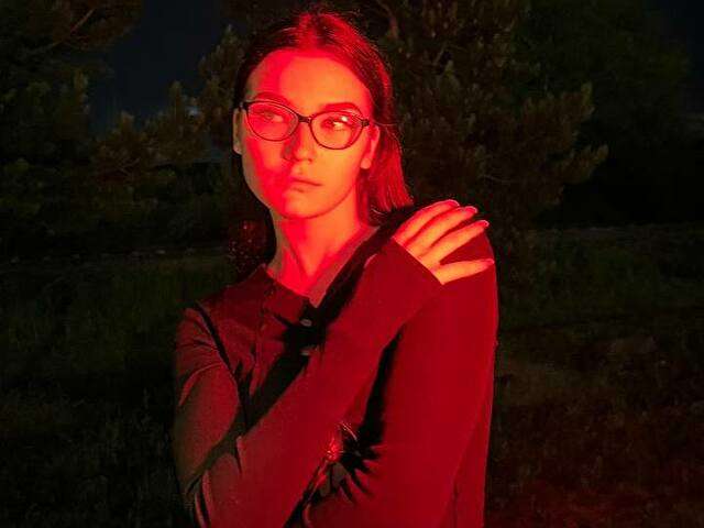 MILLIE free sexy photo