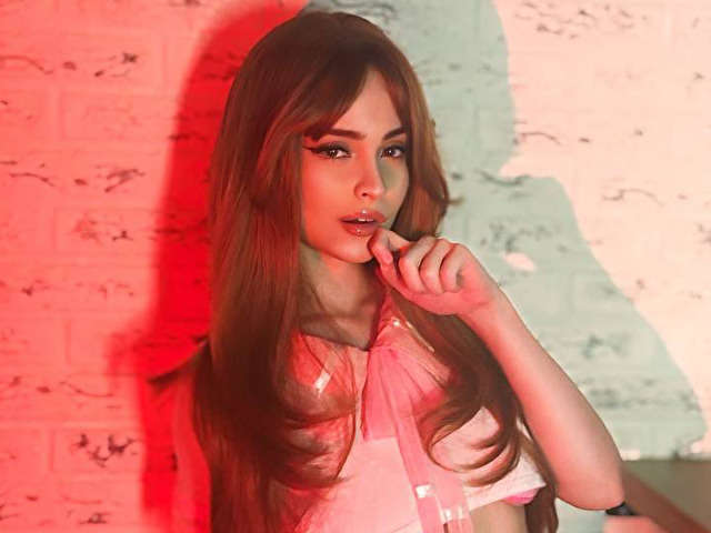 RACHELFOXY free sexy photo