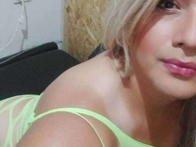 BIGCUMSOFIA free sexy photo
