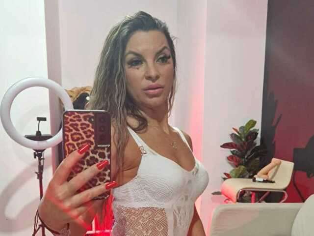 CINDYONE free sexy photo