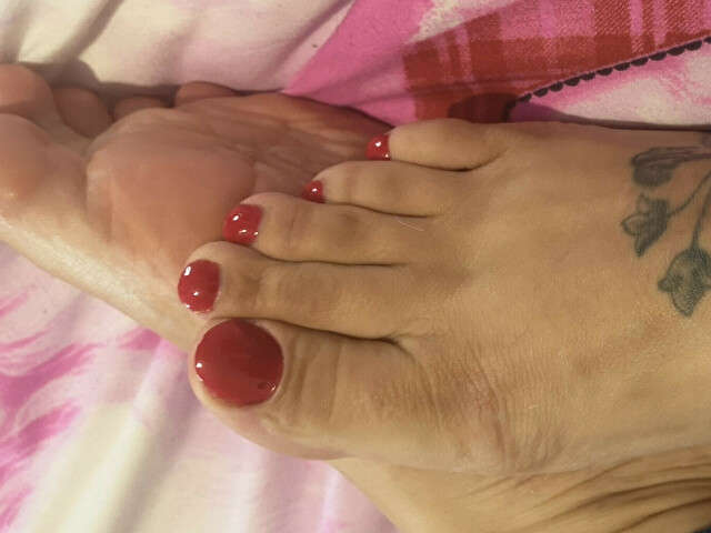 PLAYFULALICE free sexy photo