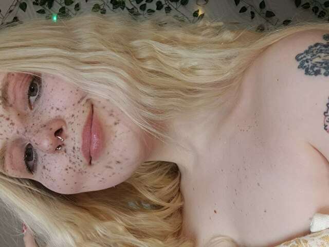 MOONLOVE free sexy photo