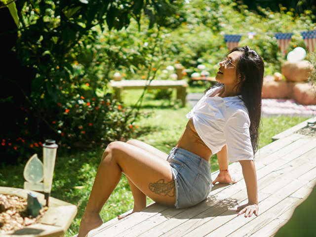 LUCIANAA1 free sexy photo