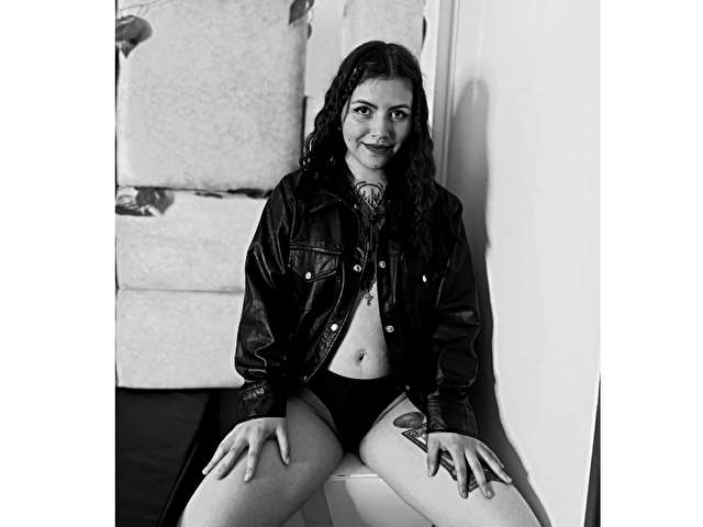 KAATEE free sexy photo
