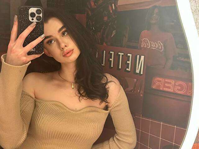 MONI77 free sexy photo