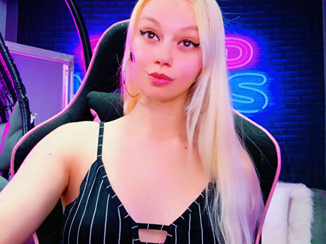 ALESSIACROFT free sexy photo