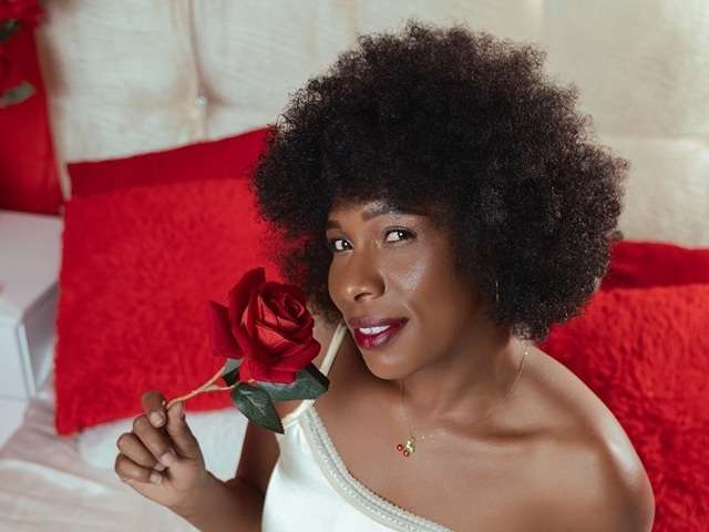 CARDYKAMBELL1 free sexy photo
