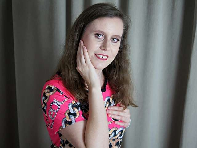 LIZZYGLAM free sexy photo
