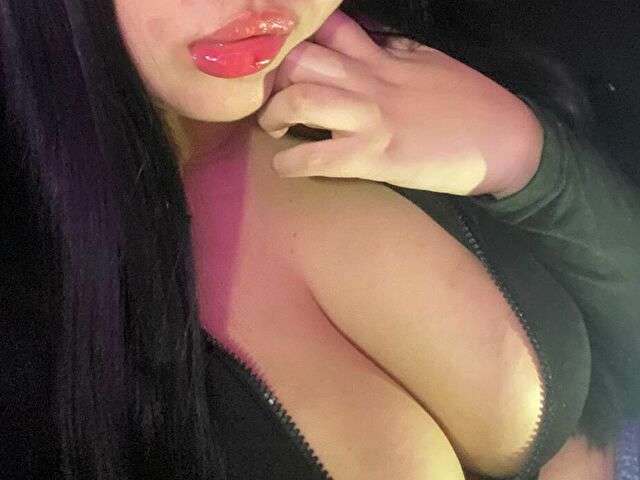 MELISSABOOBS free sexy photo