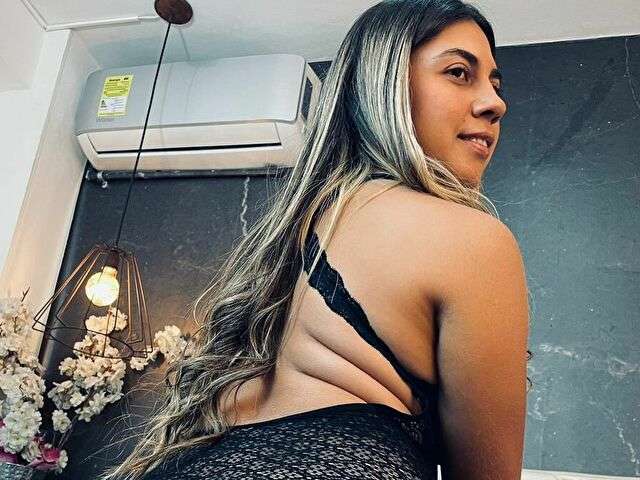 LUCYDAVIESS free sexy photo