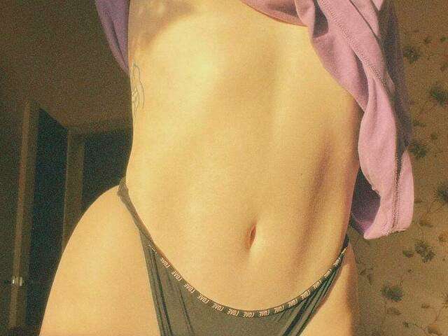 SILVERMOLLYI free sexy photo