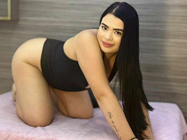 SHELSYCOLLER free sexy photo
