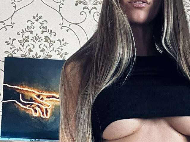 JULIADREAM free sexy photo