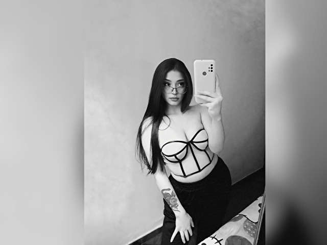 MADYYYYYYYY free sexy photo
