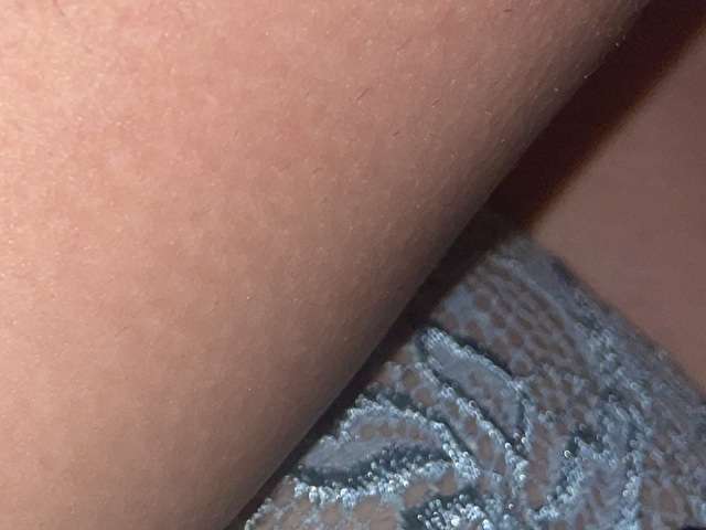 LAURAXX free sexy photo