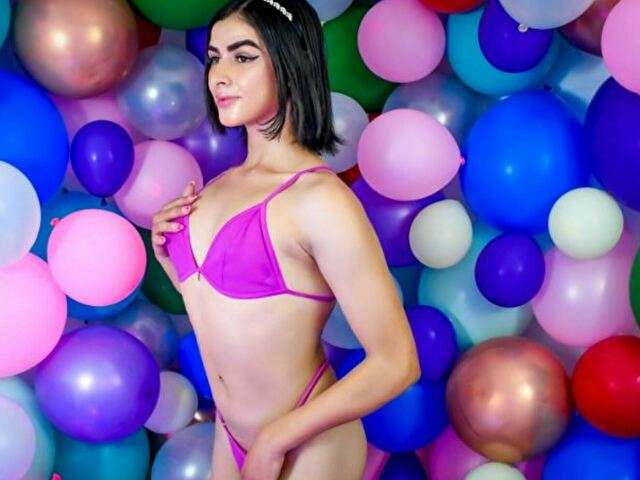 BRIHANADOLL free sexy photo