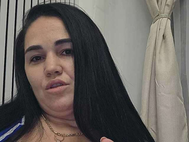 VICKYDIVINEE free sexy photo