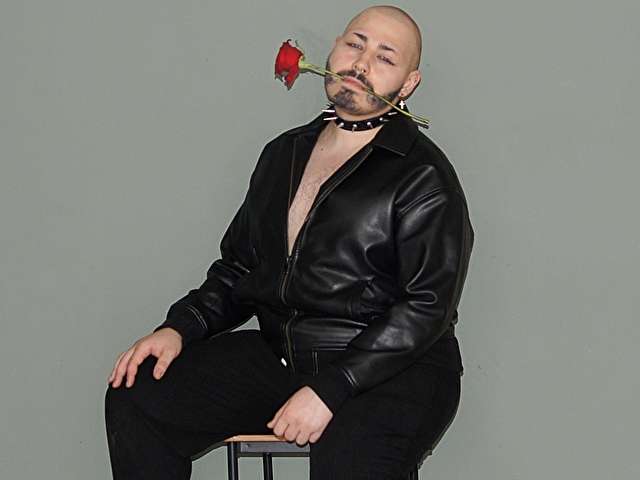 MASTERFABIAN free sexy photo