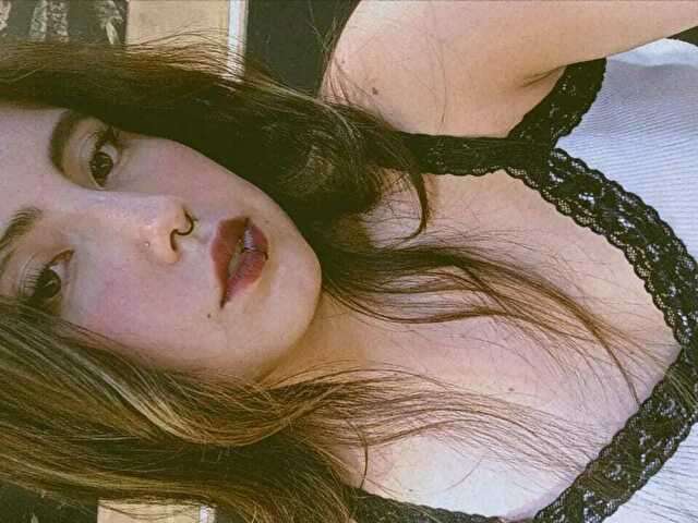 DAINAEVANSS free sexy photo
