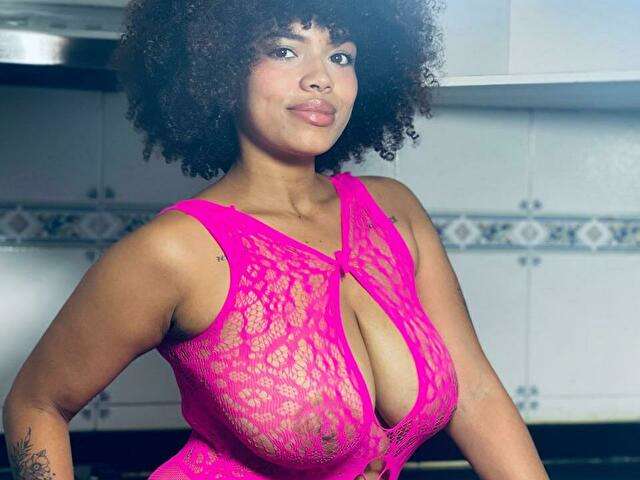 NAYASCARLET free hard sexy photo