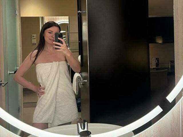 ANNABLOSSOM free sexy photo