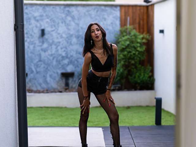 VANNYFOXX free sexy photo