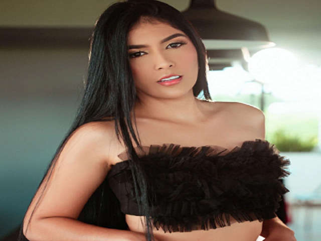 LUNAROSE free sexy photo