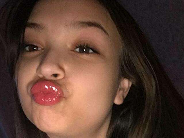 YULIANNAX free sexy photo