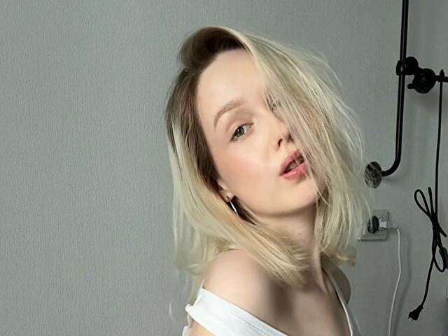 WILDALICE free sexy photo