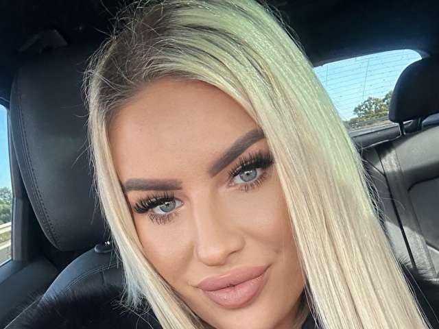 LEYLABLOND free sexy photo