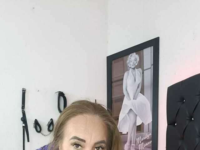 SWEETBIGCAT free sexy photo