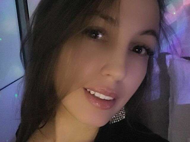 ANNIEXKISS free sexy photo