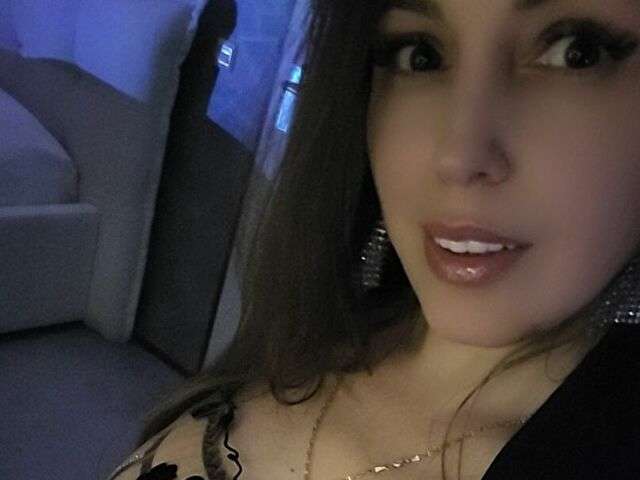 ANNIEXKISS free sexy photo