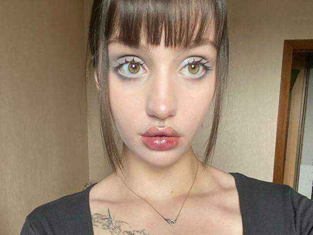 ALEXAPAWN free sexy photo