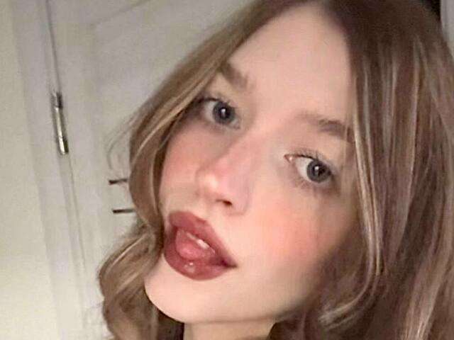 ALICECUTE3 free sexy photo