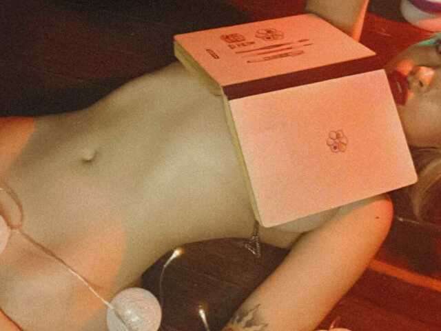 ROSELLSTTORM free hard sexy photo
